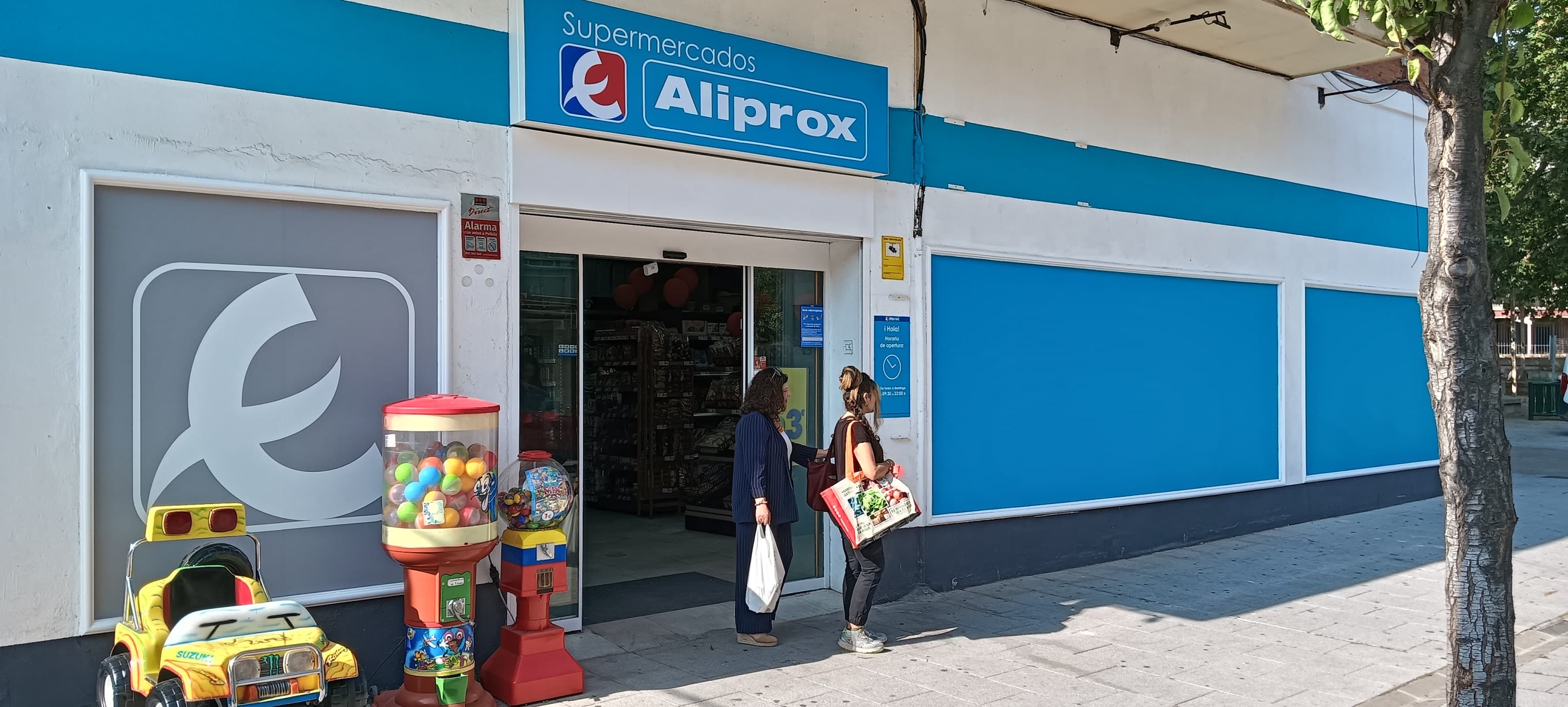 EROSKI INAUGURA UN NUEVO SUPERMERCADO FRANQUICIADO EN COSLADA, MADRID