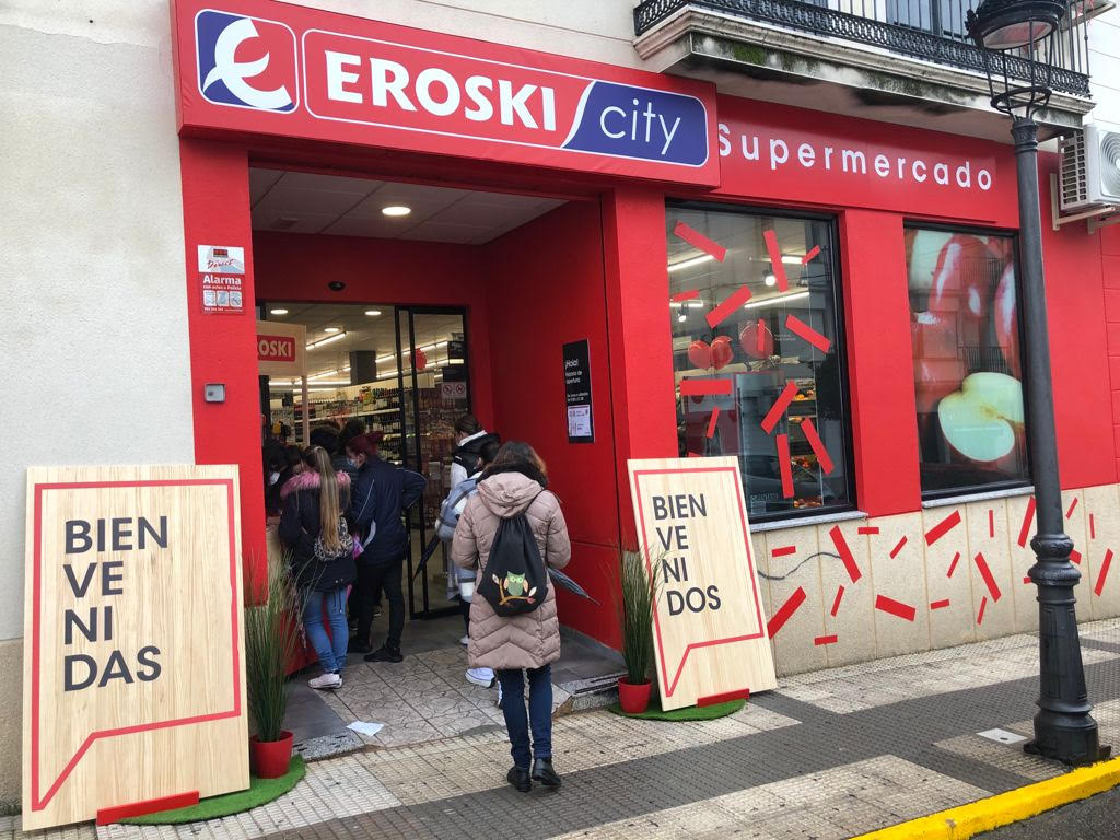 EROSKI INAUGURA UN NUEVO SUPERMERCADO FRANQUICIADO EN LA LOCALIDAD CACEREÑA DE JARAIZ DE LA VERA