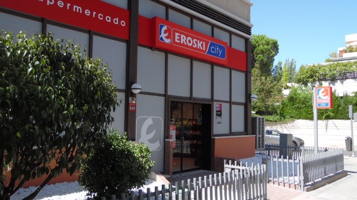Carrefour, Eroski y Dia lideran la apertura de supermercados en España gracias a las franquicias
